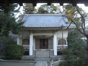 正安寺本堂。横浜市栄区長沼町